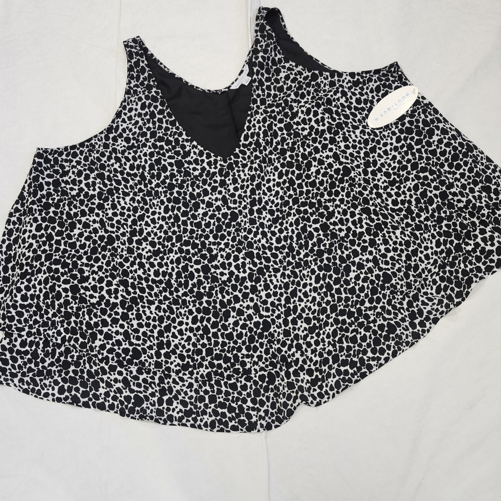 Boutique Size 3X Black and White Sleeveless Relaxed Tank Top - Picture 2 of 8